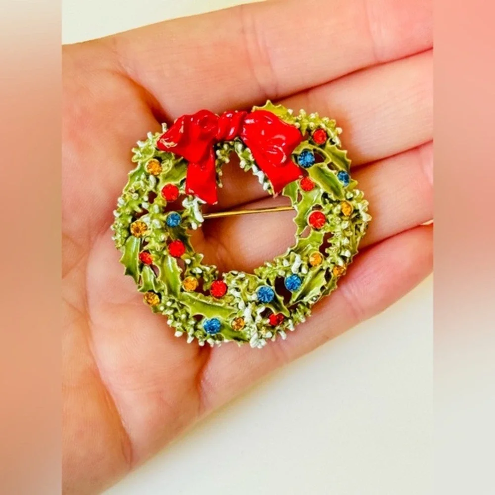 VTG Signed‎ ART Arthur Pepper Christmas Wreath Pin Holiday Rhinestone Enamel 50s
